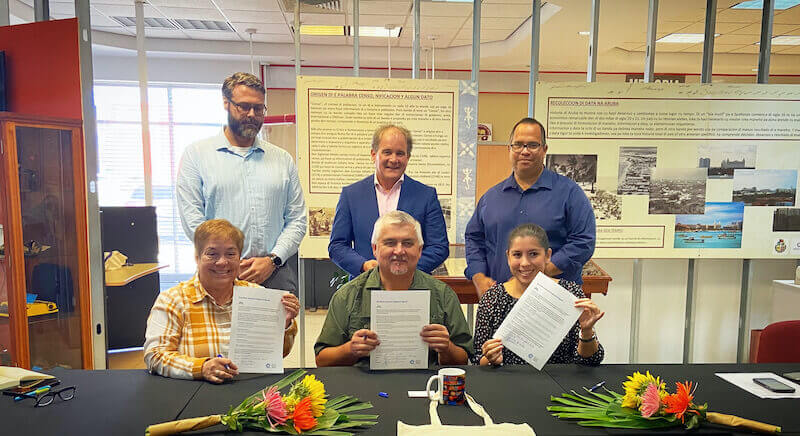 Foto ondertekenaars NDE-manifest: Bovenste rij van links naar rechts: Peter Scholing - Eppo van Nispen tot Sevenaer - Edric Croes. Onderste rij van links naar rechts: Astrid Britten - Raymond Hernandez - Ray-Anne Hernandez